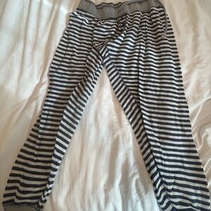 PJ SALVAGE navy and cream relaxed joggers with gray ribbing. Size M, super comfy